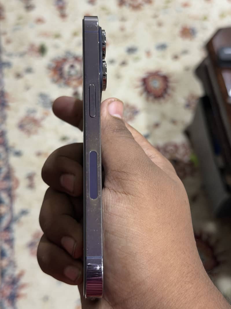 Apple iPhone 14 Pro 4