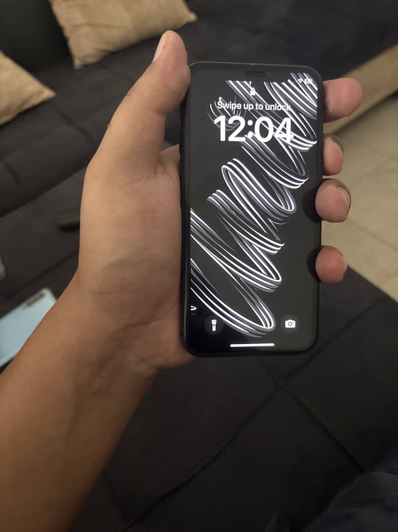 Apple iPhone 11 Pro 1