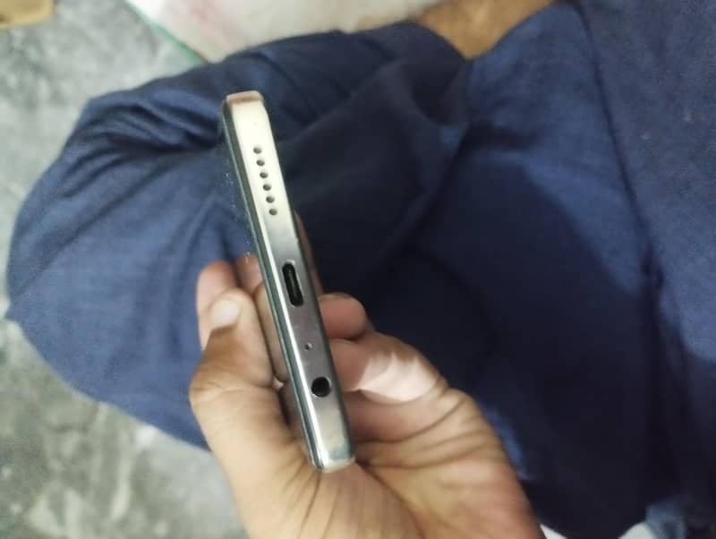 Tecno CAMON 30 1