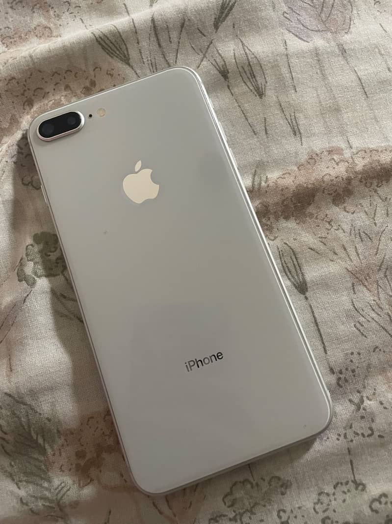 Apple iPhone 8 Plus 2