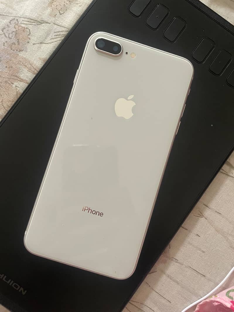 Apple iPhone 8 Plus 7