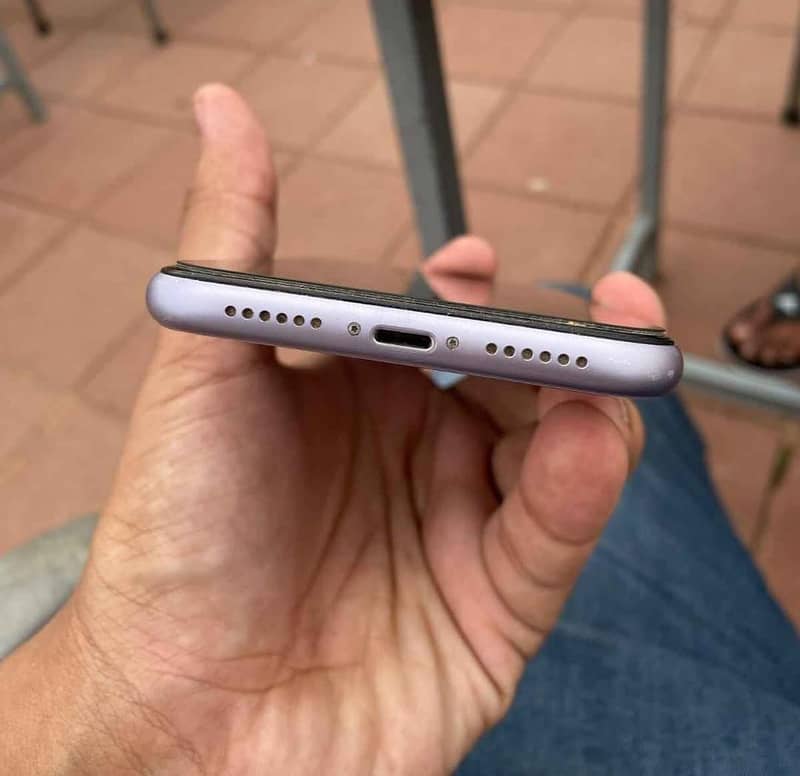 Apple iPhone 11 2