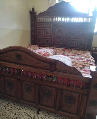 wooden King size double bed for sale
