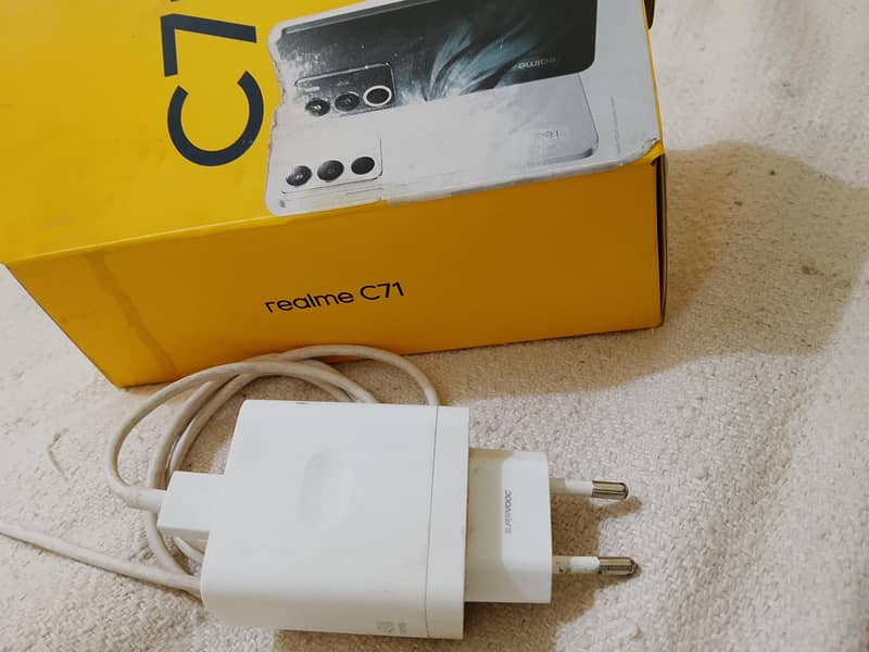 Realme C71 4