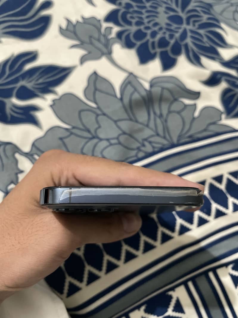 iPhone 12 Pro Max 5