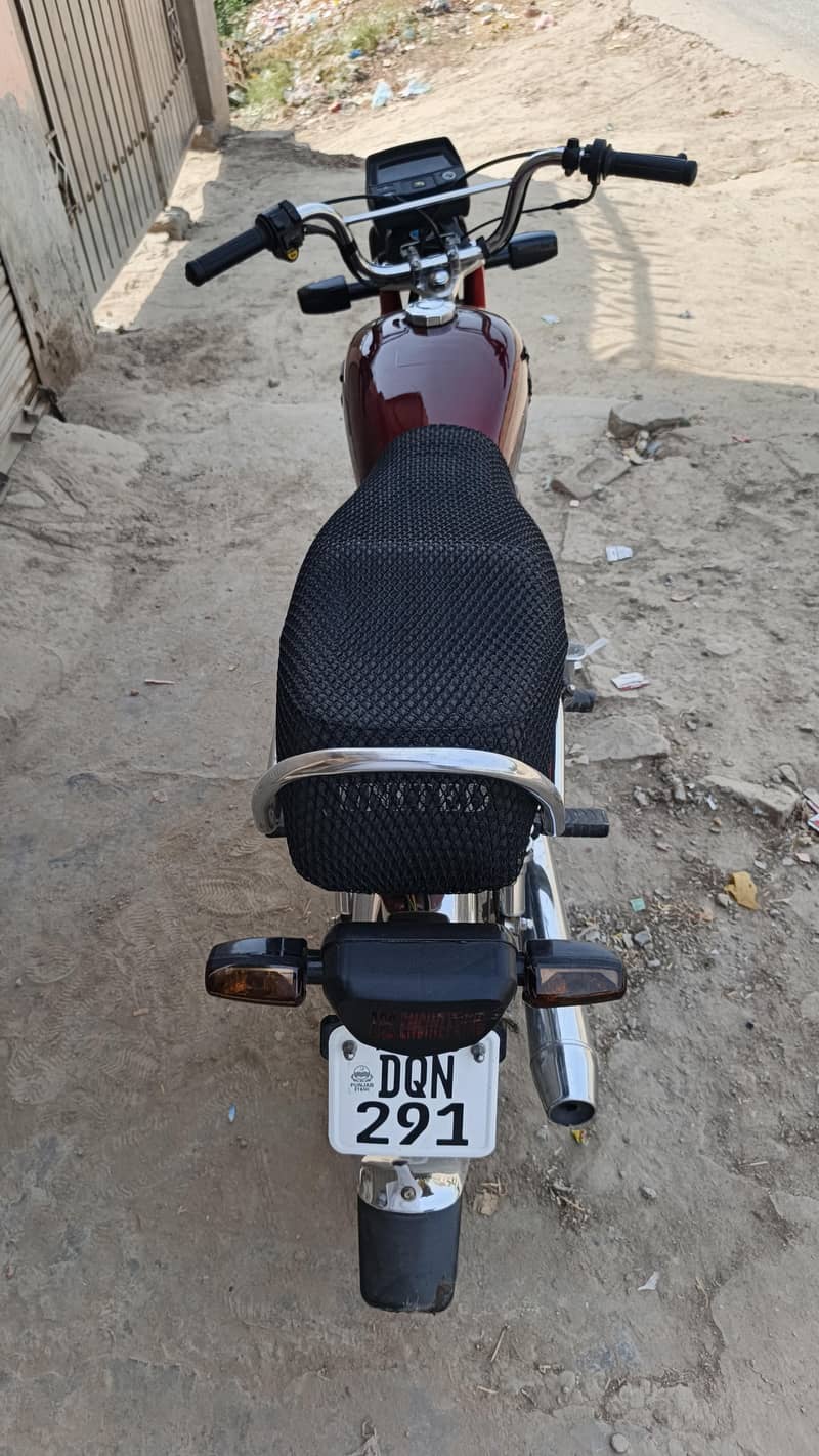 United 70cc 1