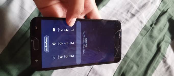 Samsung Mobile J400