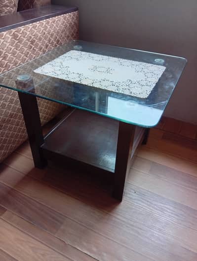 tables for throwaway price