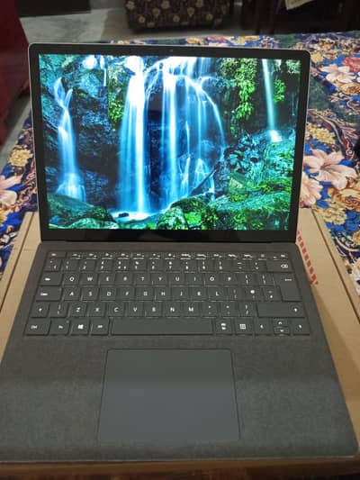 Microsoft Surface Laptop 3 i5 10th Gen | 8GB | 256GB SSD | 13.5" Touch