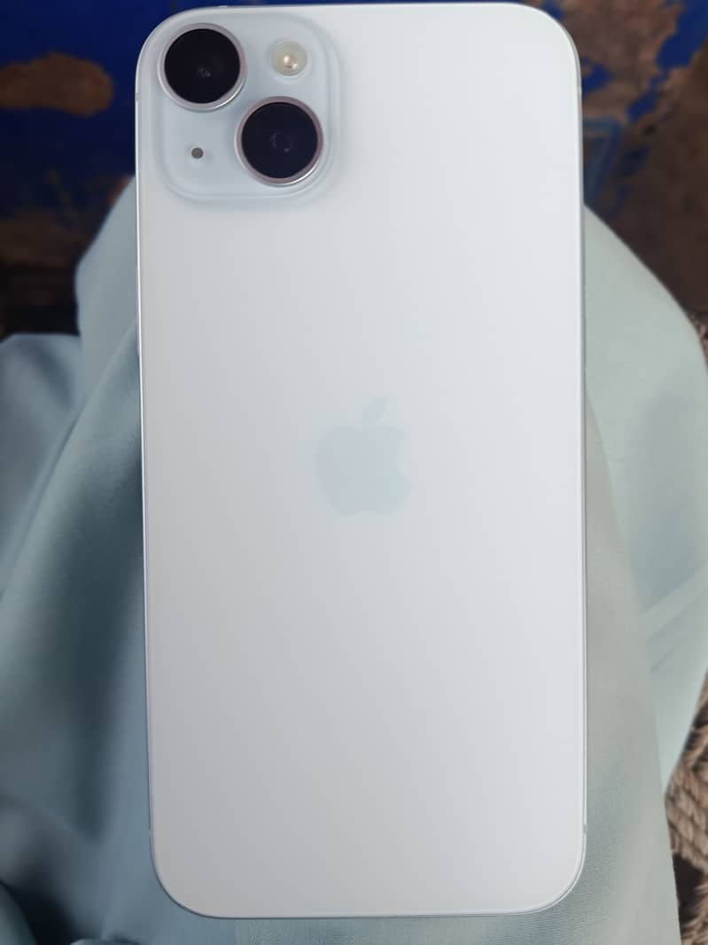 Apple iPhone 15 plus 4