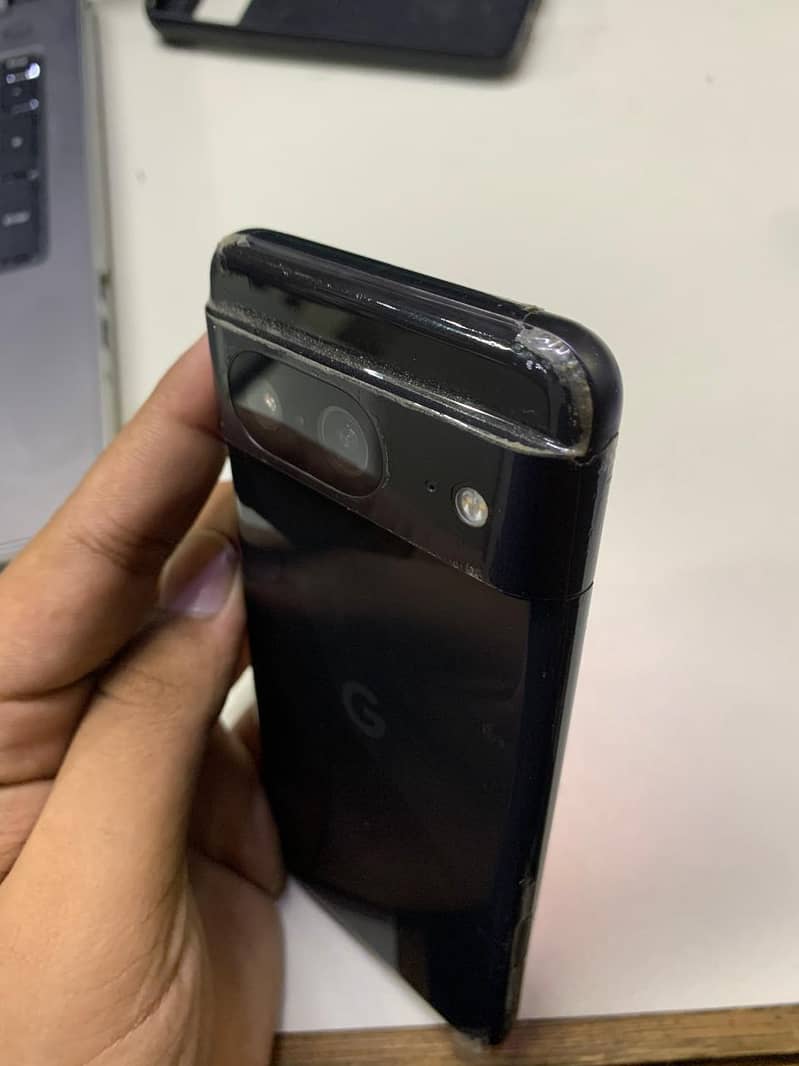 Google Pixel 8 2