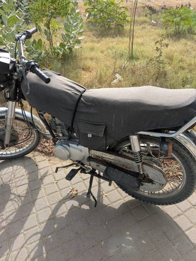 Unique 125 genuine condition one hand used Bike