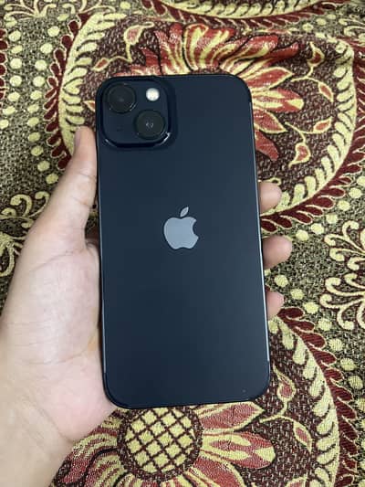 Apple iPhone 13