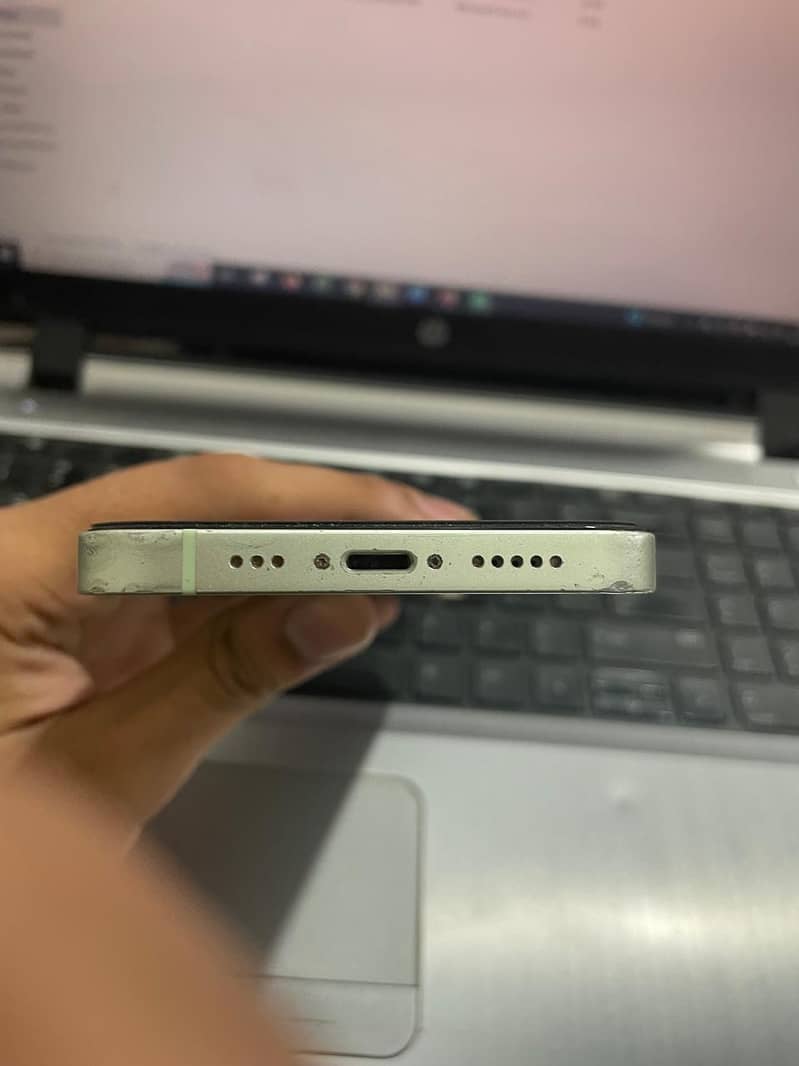 Apple iPhone 12 1