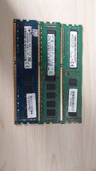 3x 4GB Ram 4x 2GB RAM