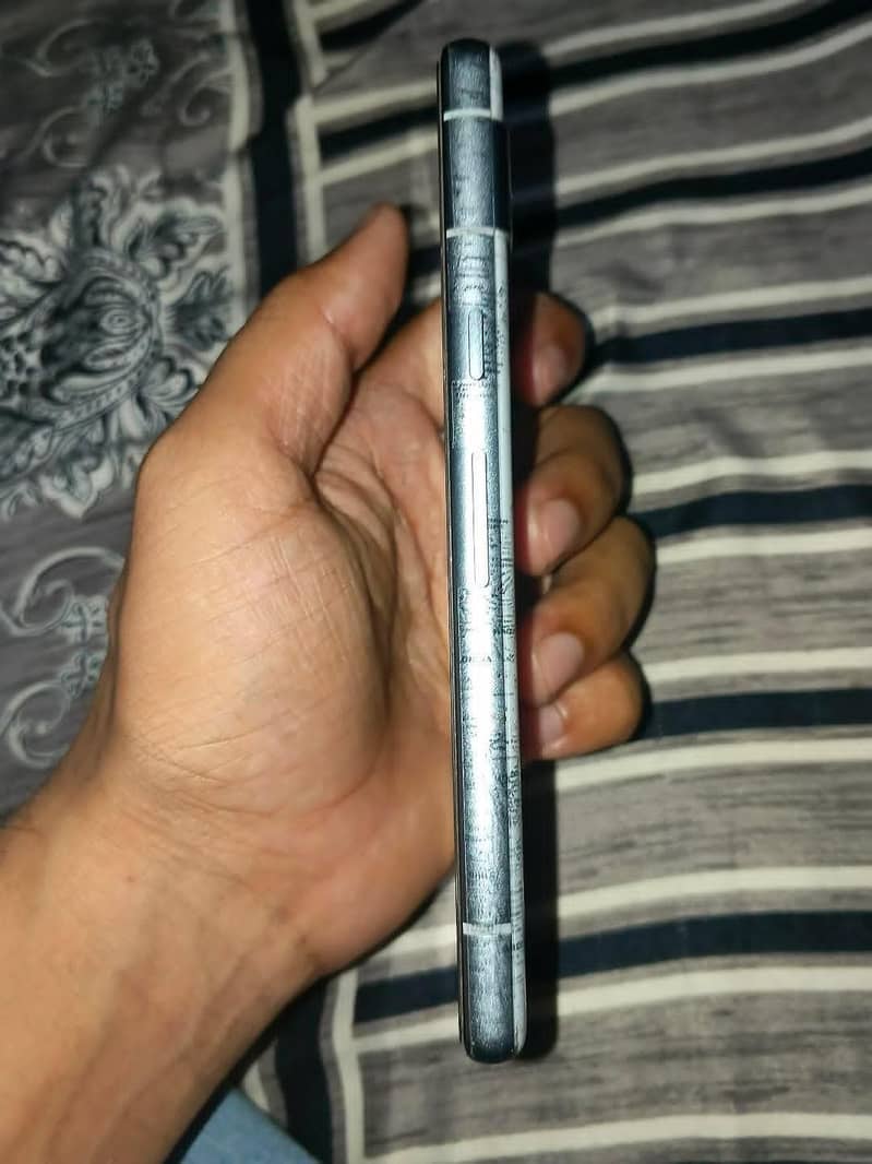 Google Pixel 7 5