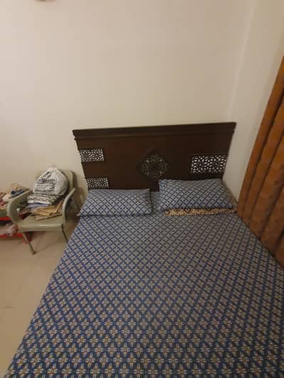 Queen Size Bed & Chest of Drawers for Sale