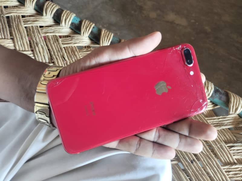 Apple iPhone 8 Plus 2