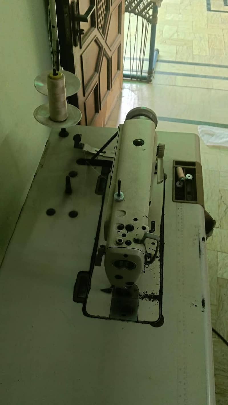 jack sewing machine with stand 2