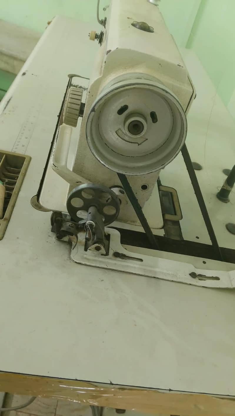 jack sewing machine with stand 4