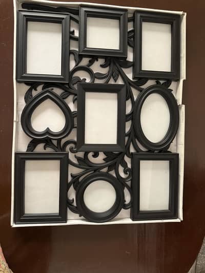 5 Wall Hanging & A Wooden Tiissue Box