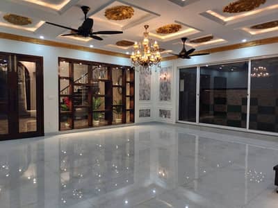 NEAR TO PARK 10 Marla Upper portion for Rent in Bahria Town Lahore