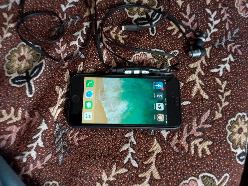 Apple iPhone 6 1
