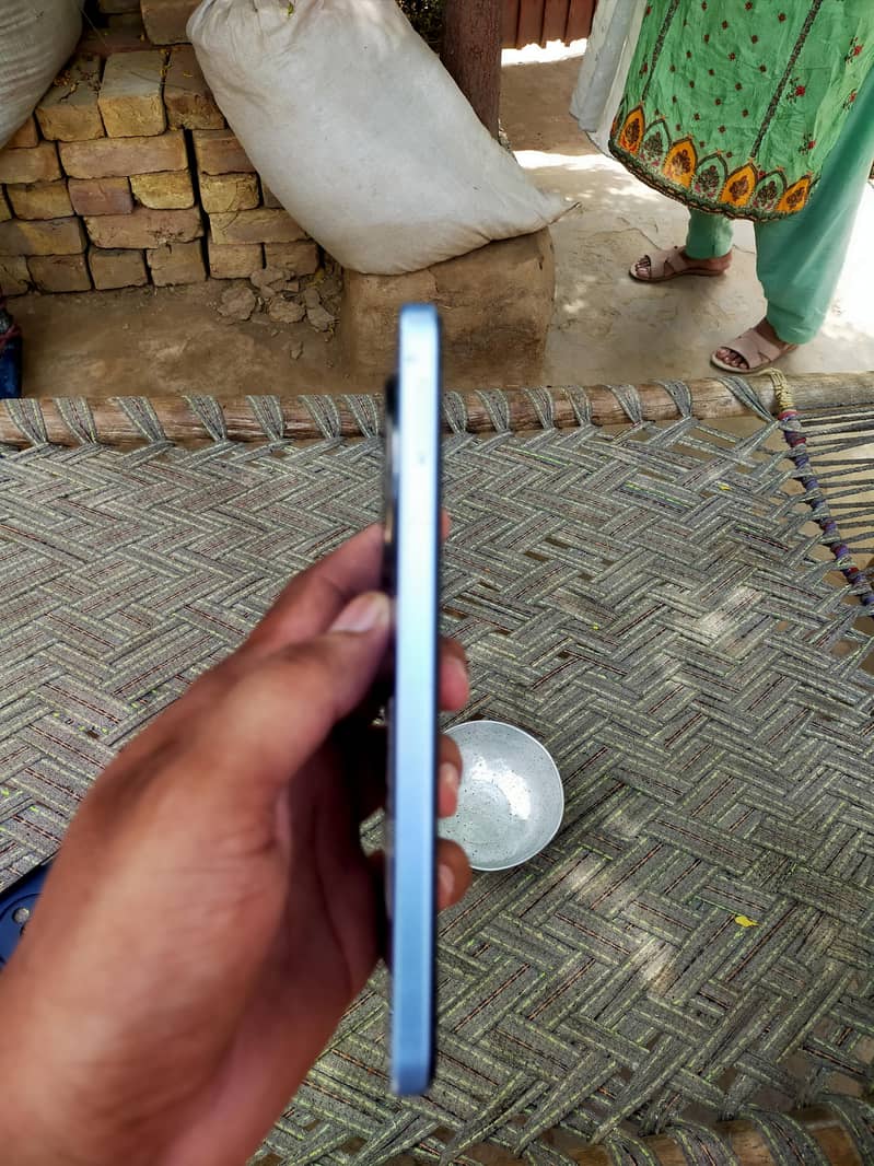 Redmi  A3 1