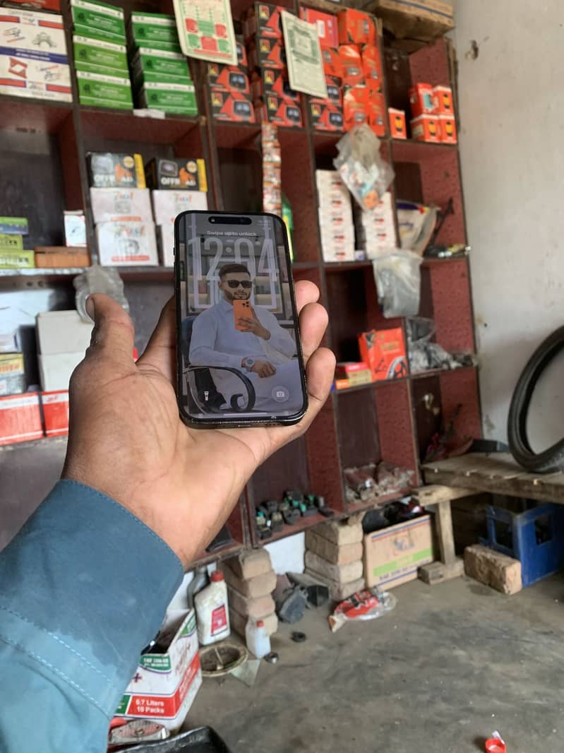 Apple iPhone 14 Pro 1