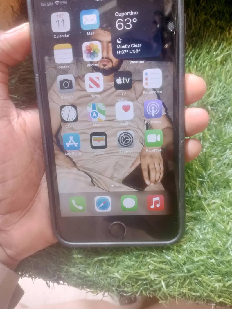 Apple iPhone 7 Plus 2