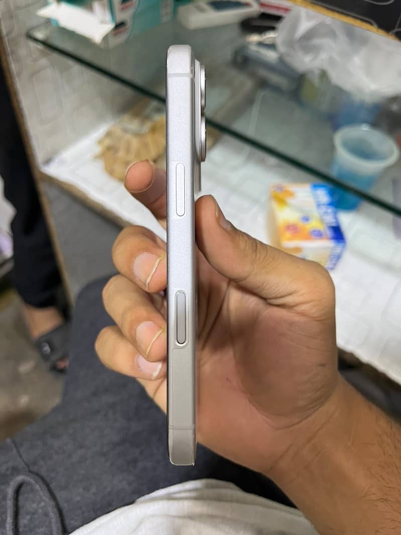 Apple iPhone 17 Pro 3