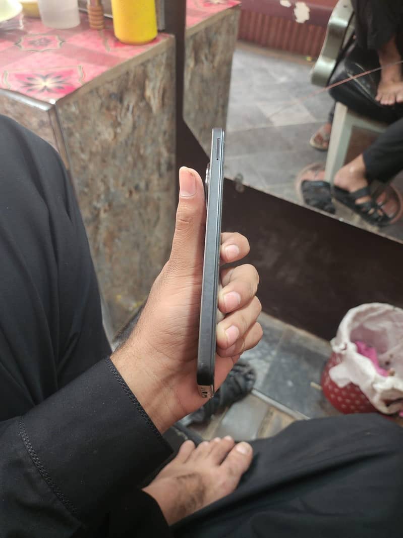 Xiaomi POCO C75 3