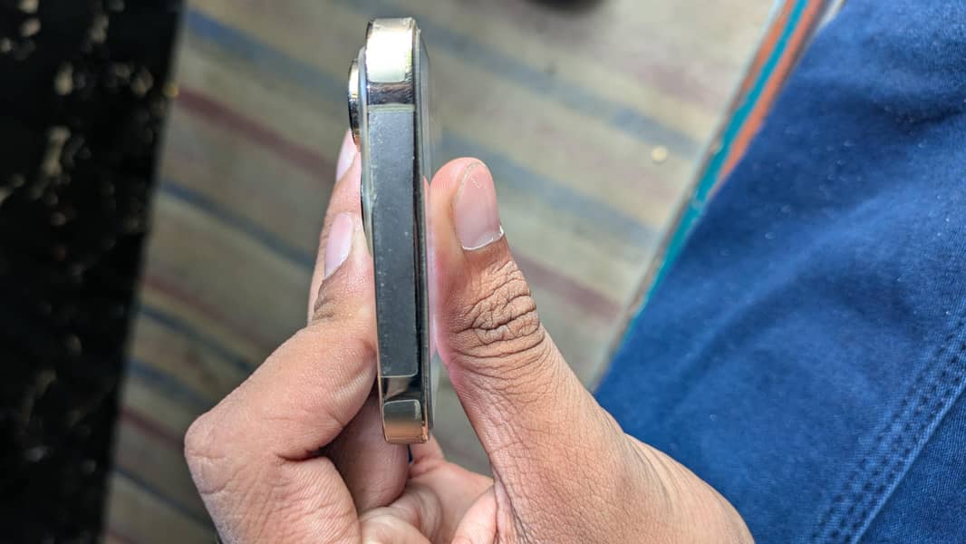 Apple iPhone 13 Pro 1