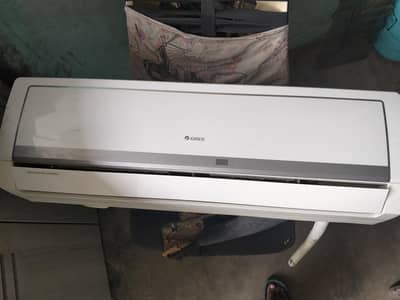 GREE G10 MODEL AVAILABLE