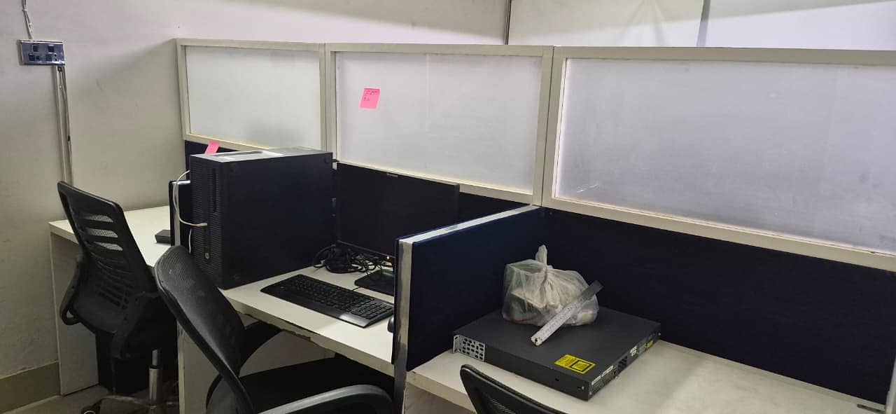 Office table cabenit 2