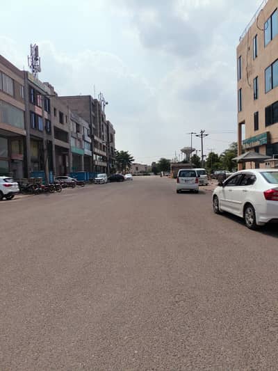 4 Marla plot for sale in imperial 2 paragon city