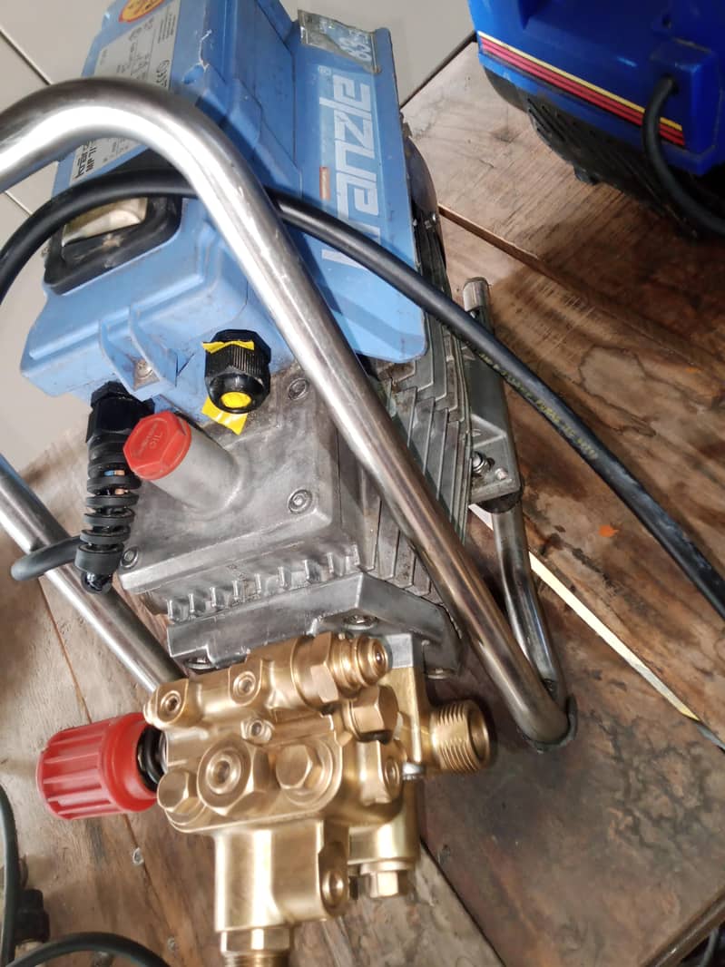 Pressure Washer 1