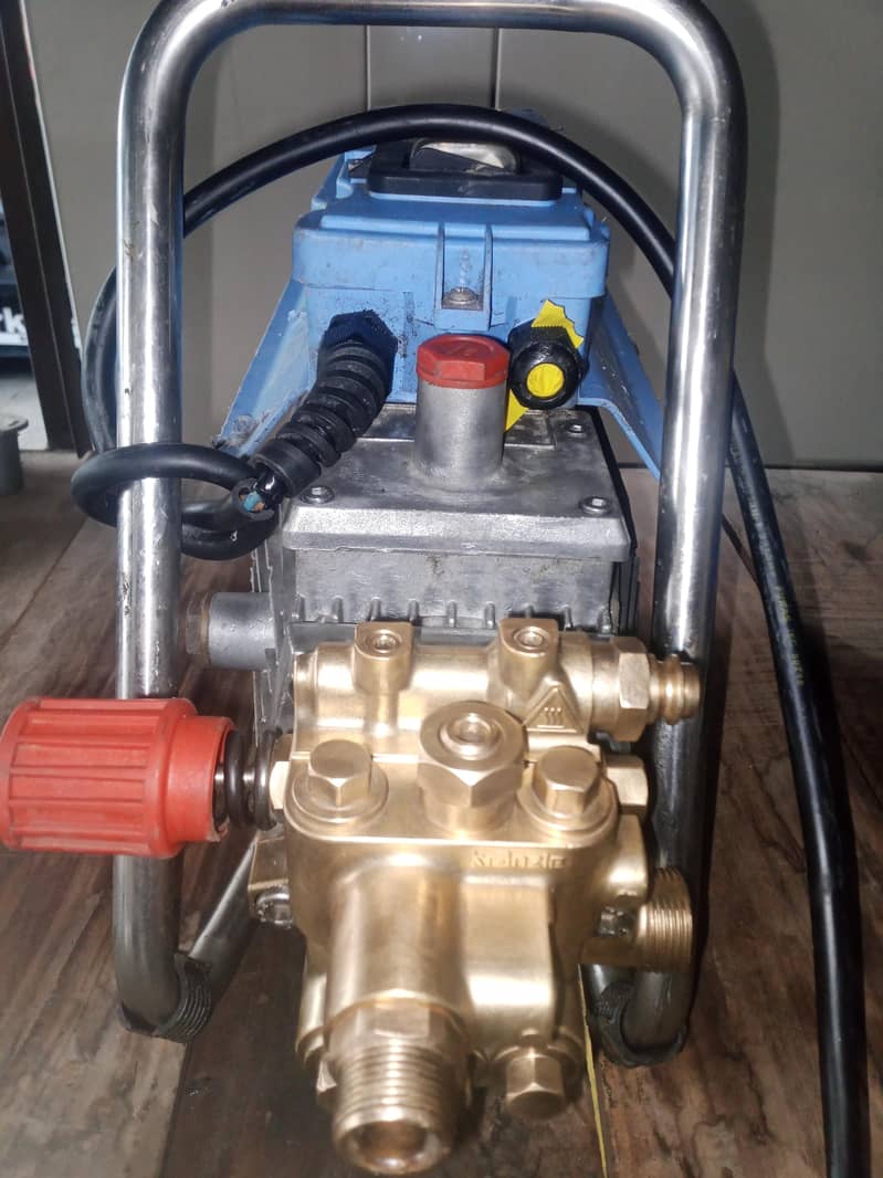 Pressure Washer 4
