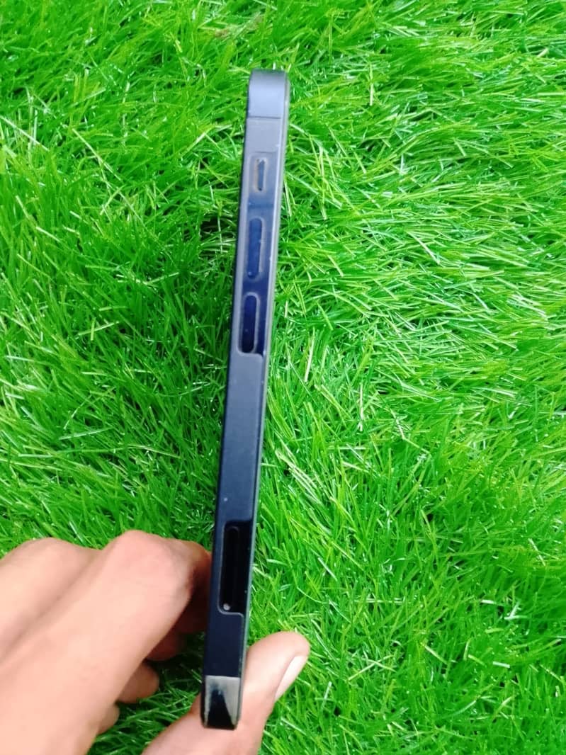 Apple iPhone 12 mini 5