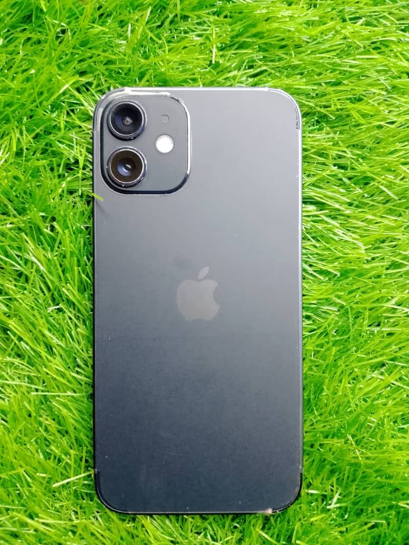Apple iPhone 12 mini 6