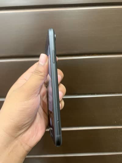 Apple iPhone XR