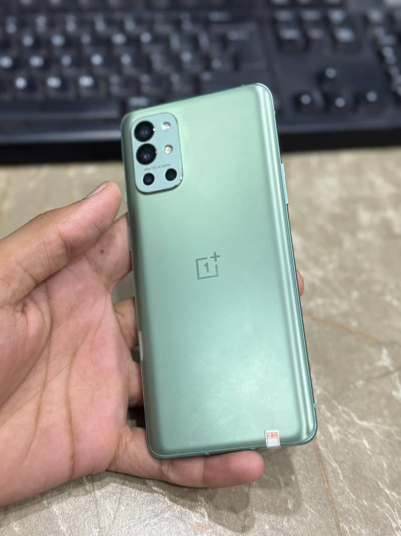 One Plus 9R 2