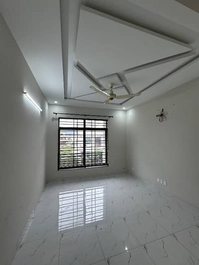 G-9/3 House Sized 3200 Square Feet