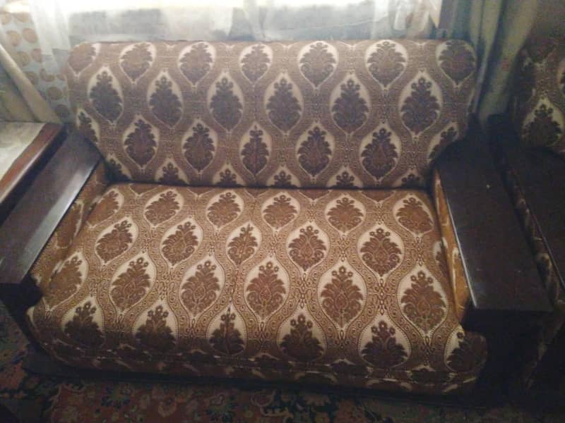 seven seter sofa 1