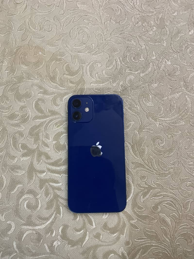 Apple iPhone 12 mini 4