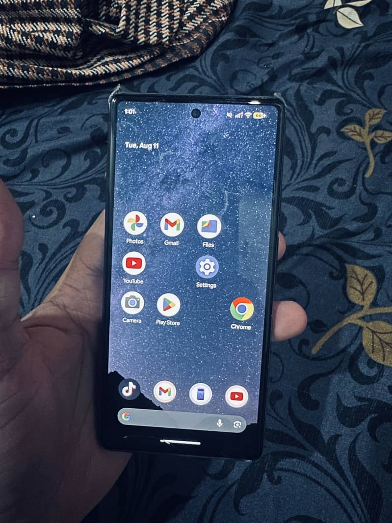 Google Pixel 6a 1