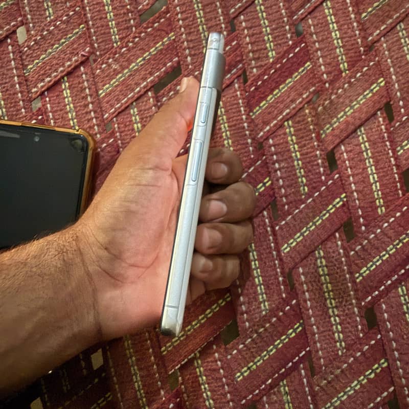 Google Pixel 7 3