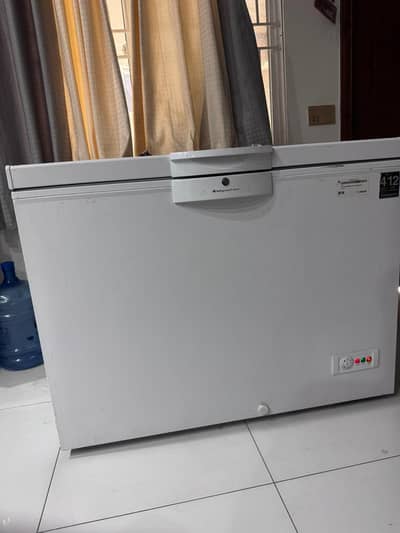Dawlance deep freezer in full warranty