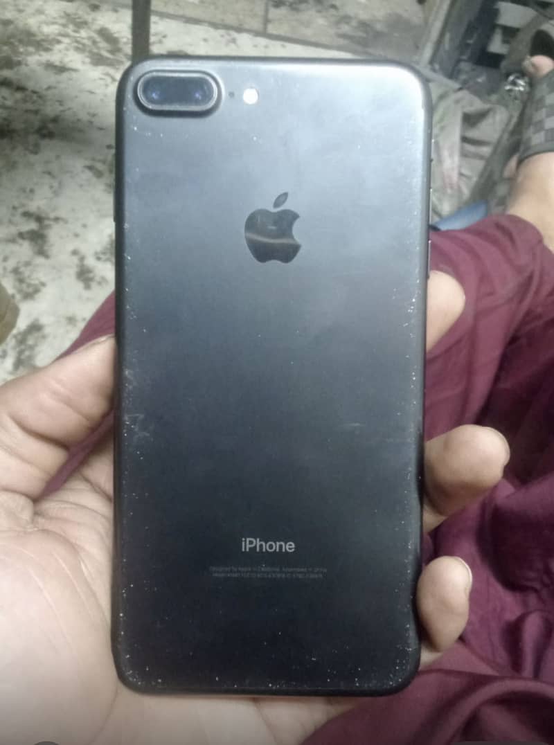 Apple iPhone 7 Plus 0