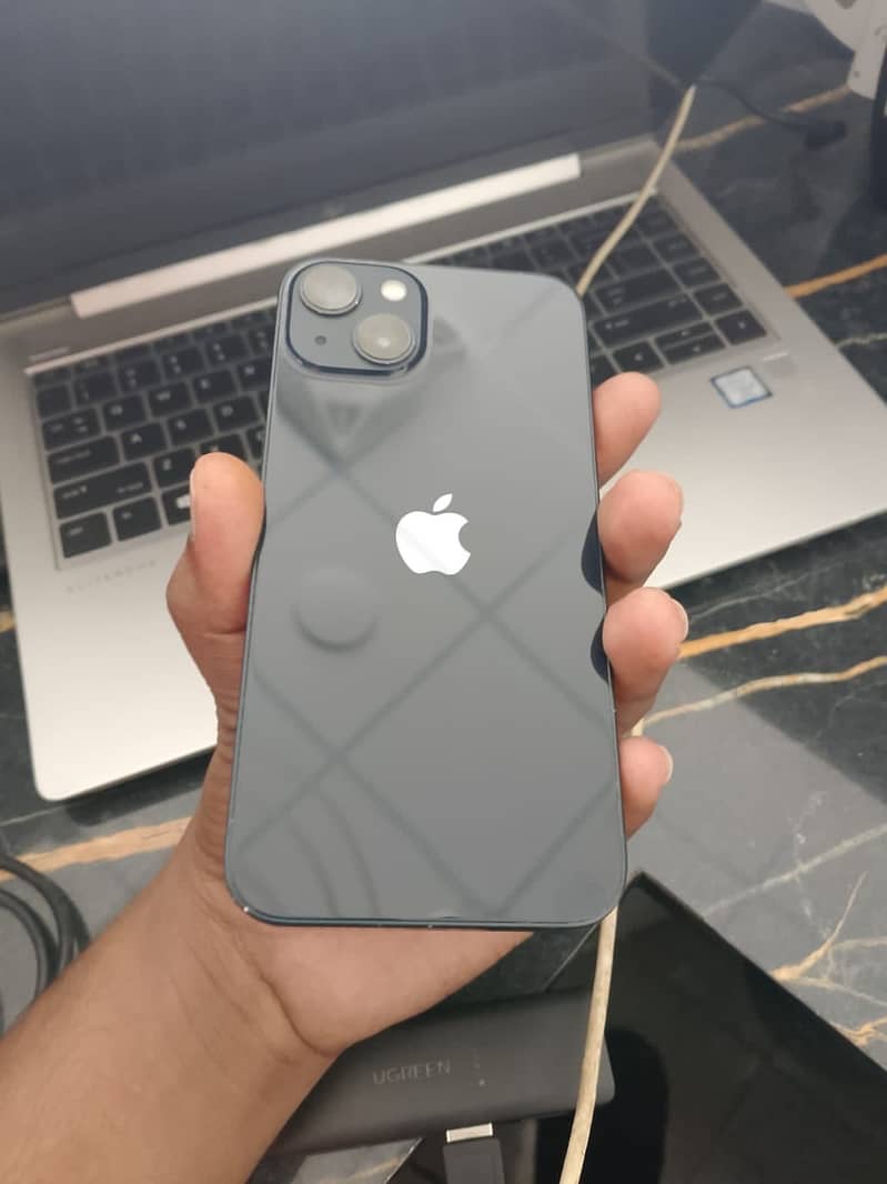 Apple iPhone 13 5